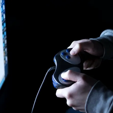 Gamer, angajat de părinți ca să îi învingă pe copiii lor în jocurile online