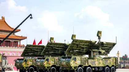 China a prezentat o armă cu microunde, capabilă să doboare roiuri de drone de la peste 3 km