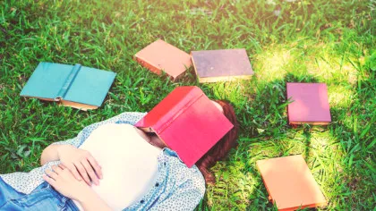 Biblioterapia sau cum poate lectura să vindece psihicul dacă alegem cartea potrivită