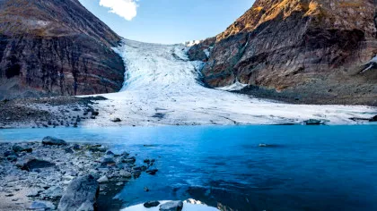 Un ghețar montan impresionant din Tibet a supraviețuit ultimei ere glaciare