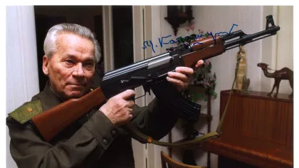 Tanchistul-poet, copil de ţăran, care a schimbat istoria cu armele sale