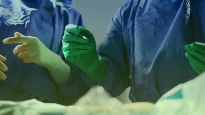 Primul transplant facial din lume, realizat într-o țară europeană