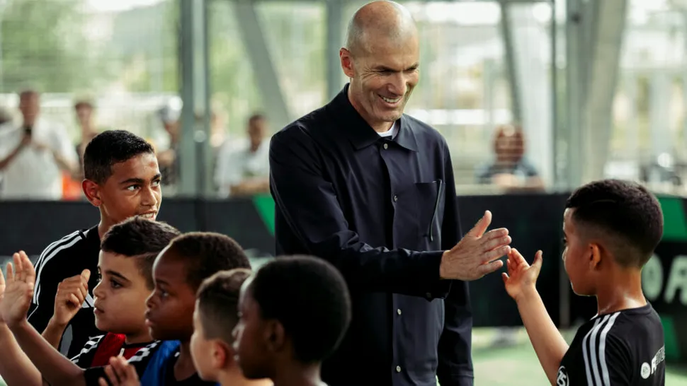 Legenda fotbalului Zinedine Zidane este noul ambasador al EA SPORTS FC FUTURES