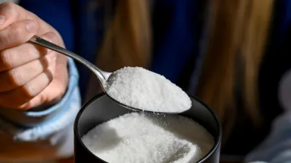 Îndulcitorii artificiali pot provoca un declin cognitiv mai rapid, indică un studiu