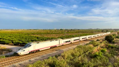De ce au scăzut prețurile biletelor de tren în Spania?