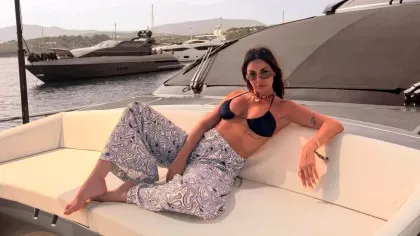 Imagini incendiare! Natalia Mateuț s-a dezlănțuit pe iaht, în costum de baie