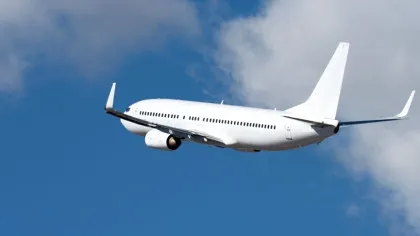 Un controlor de trafic aerian a reușit să salveze două avioane de la o potențială ciocnire