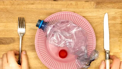 Lumea se confruntă cu o „criză a plasticului”. Schimbarea poate începe chiar din bucătărie