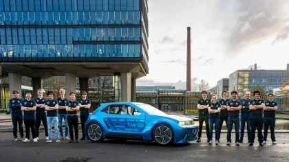 VIDEO Un grup de studenți a dezvoltat un concept de mașină electrică modulară, care permite șoferilor să identifice defecțiunile și să le repare singuri