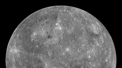 Telescopul Webb a dezvăluit o planetă arsă de steaua sa