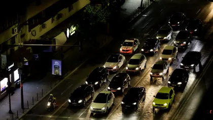 INS: Cifra de afaceri din comerțul cu autovehicule și motociclete a scăzut în octombrie față de aceeași lună din 2024