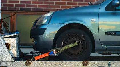 VIDEO Record de vehicule ridicate în Sectorul 2 al Capitalei: Peste 1.000 în 2025, mai mult decât totalul ultimilor patru ani