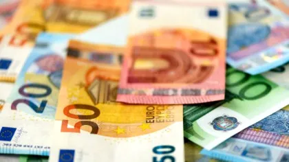 BANCUL ZILEI. Soţia: – Am luat 200 de euro din buzunarul de la vestă