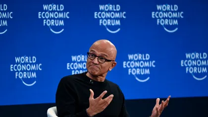 AI trebuie să se răspândească dincolo de marile companii tehnologice pentru a evita o bulă, avertizează CEO-ul Microsoft