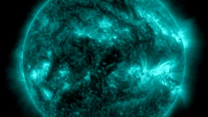 Erupție excepțional de rară pe suprafața Soarelui! O furtună solară se îndreaptă spre Pământ
