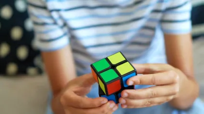 Cum ne „sculptează” societatea dorințele intime fără să ne dăm seama