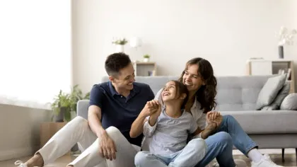 Dificultățile financiare ale părinților pot afecta abilitățile sociale ale copiilor, arată un nou studiu