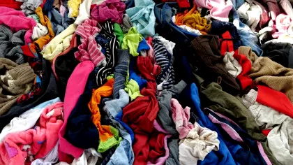 De ce unele branduri de lux distrug produse nevândute în loc să le vândă la reducere