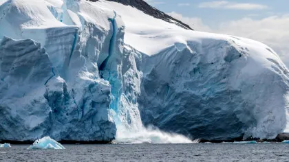Ceva ciudat se întâmplă cu gheața din Antarctica