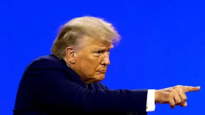 De ce vrea Trump să vopsească negru zidul de la granița cu Mexicul?