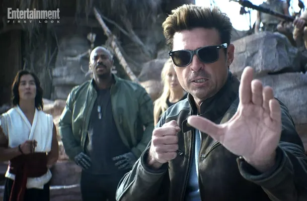 Primele imagini din filmul Mortal Kombat II: iată cum arată Karl Urban în rolul lui Johnny Cage
