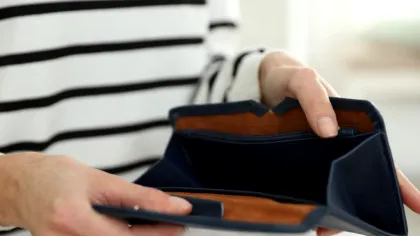 Ar trebui sau nu să avem încredere în sfaturile financiare primite de la AI? Iată ce spun experții!