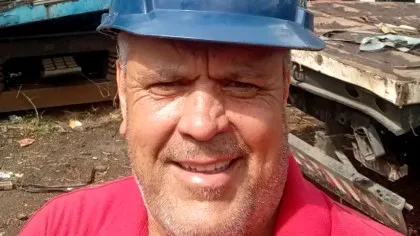 Marele campion a ajuns să vândă fier vechi: „Tai vagoane de tren abandonate”