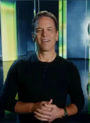 Cutremur la vârful Xbox: conducătorii Phil Spencer și Sarah Bond vor părăsi compania. Ce se întâmplă cu divizia de gaming din cadrul Microsoft?