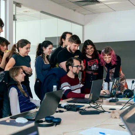 Pasionații de jocuri video și artă digitală, tot mai doriți de universitățile internaționale. Echo Scool, prezent la East European Comic Con 2025