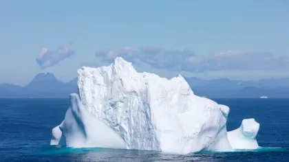 Ce efect are activitatea umană asupra apelor din Arctica?