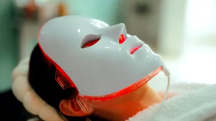 Măștile cu LED pentru îngrijirea pielii funcționează sau nu?