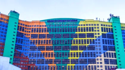 Unde a fost construit cel mai mare hotel din lume? Poate caza 14.000 de oameni în același timp!