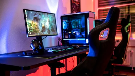 Scaun de gaming sau scaun de birou? Ce contează cu adevărat pentru confort după 8 ore la calculator (P)