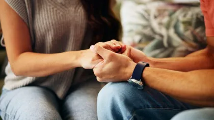 Să iertăm sau nu? Ce spun religia, știința și filozofia despre puterea iertării