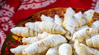 Cum să mâncăm tot ce vrem de sărbători fără să ne fie rău?