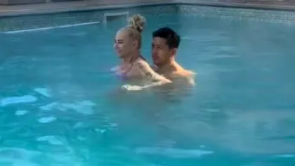 Anamaria Prodan, imagini incendiare în bikini! Săruturi fierbinți cu Ronald Gavril