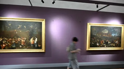 Turiștii fac ravagii în muzee. Un nou incident a avut loc la Galeria Uffizi din Florența
