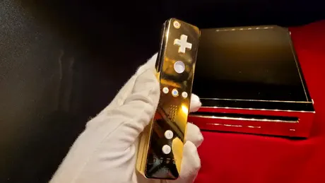Povestea ciudată a consolei Wii „de aur” realizată special pentru Regina Elisabeta a II-a
