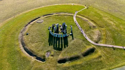 Un studiu răspunde la întrebarea: cum au fost transportați megaliții de la Stonehenge?