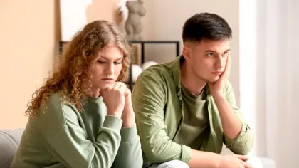 Divorțul tăcut: de ce se destramă relațiile înainte ca partenerii să se despartă oficial
