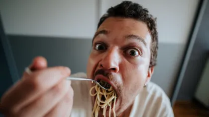 Au bărbații nevoie de mai multe calorii decât femeile? Iată ce spun specialiștii!