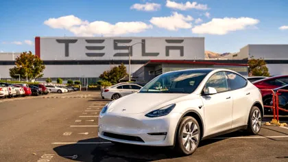 Cum încearcă Tesla să-și recâștige clienții?