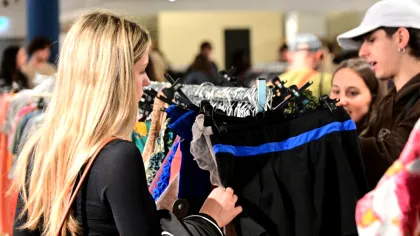 Prețuri „de colecție” la second-hand. De ce un obiect uzat costă mai mult decât unul nou?