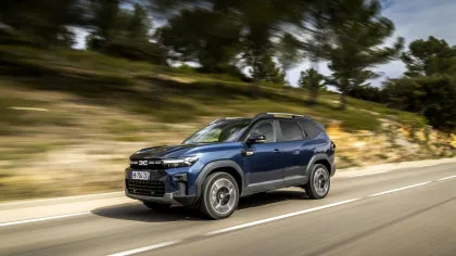 Modelul Bigster, lansat de Dacia în 2025, a menținut pe creștere vânzările de anul trecut ale producătorului român / Cel mai vândut model a rămas Sandero