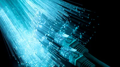 Uniunea Europeană nu va obliga giganții tech să contribuie la finanţarea reţelelor de fibră optică