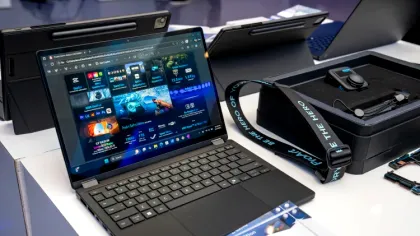 Asus a prezentat noua iterație a laptopului 2in1 ProArt PX13, cu design inspirat din cel al camerelor GoPro / Greutate de sub 1,4 kilograme și grosime de 15,8 mm