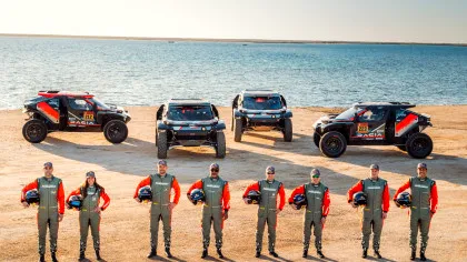 FOTO Dacia participă din nou la Raliul Dakar / Dacia Sandriders va traversa 8.000 km în 15 zile, cu Sébastien Loeb în echipa de piloți