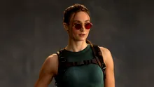 Iată cum arată Sophie Turner în rolul Larei Croft pentru noul serial Tomb Raider
