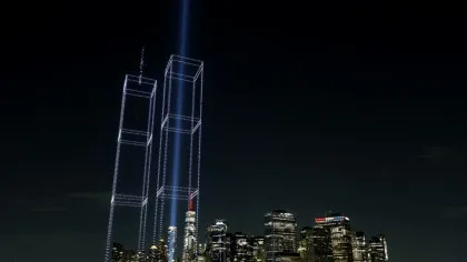 Turnurile Gemene, „reconstruite” la 25 de ani de la atentatele din 11 septembrie 2001