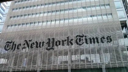 Un reporter de la The New York Times a dat în judecată Google, Meta, xAI și OpenAI pentru utilizarea neautorizată a unor cărți cu scopul de a antrena modele AI